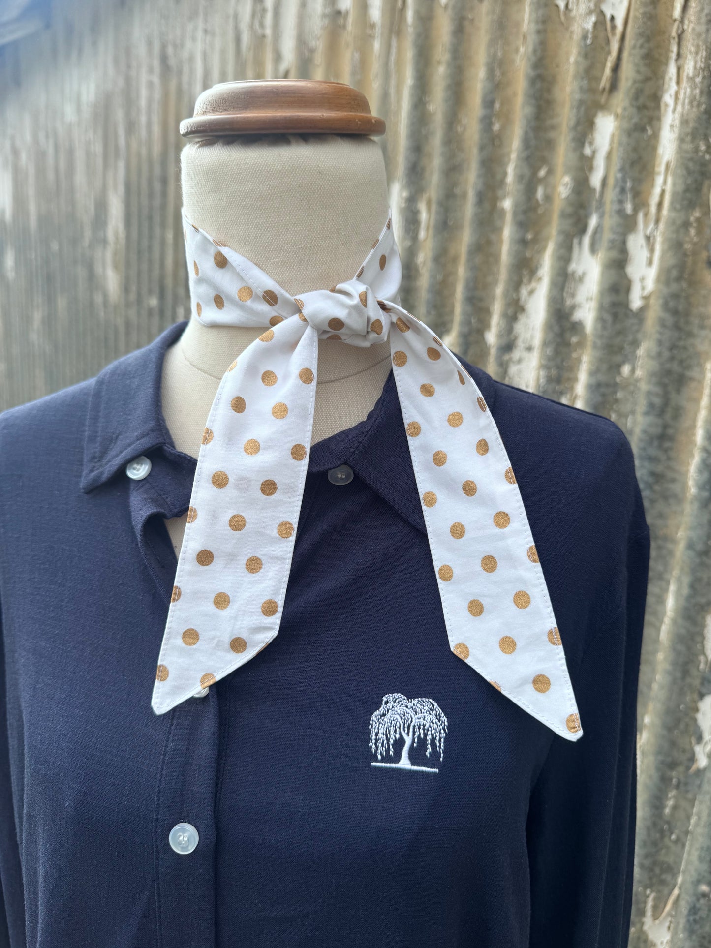 White Gold Spotty Necktie