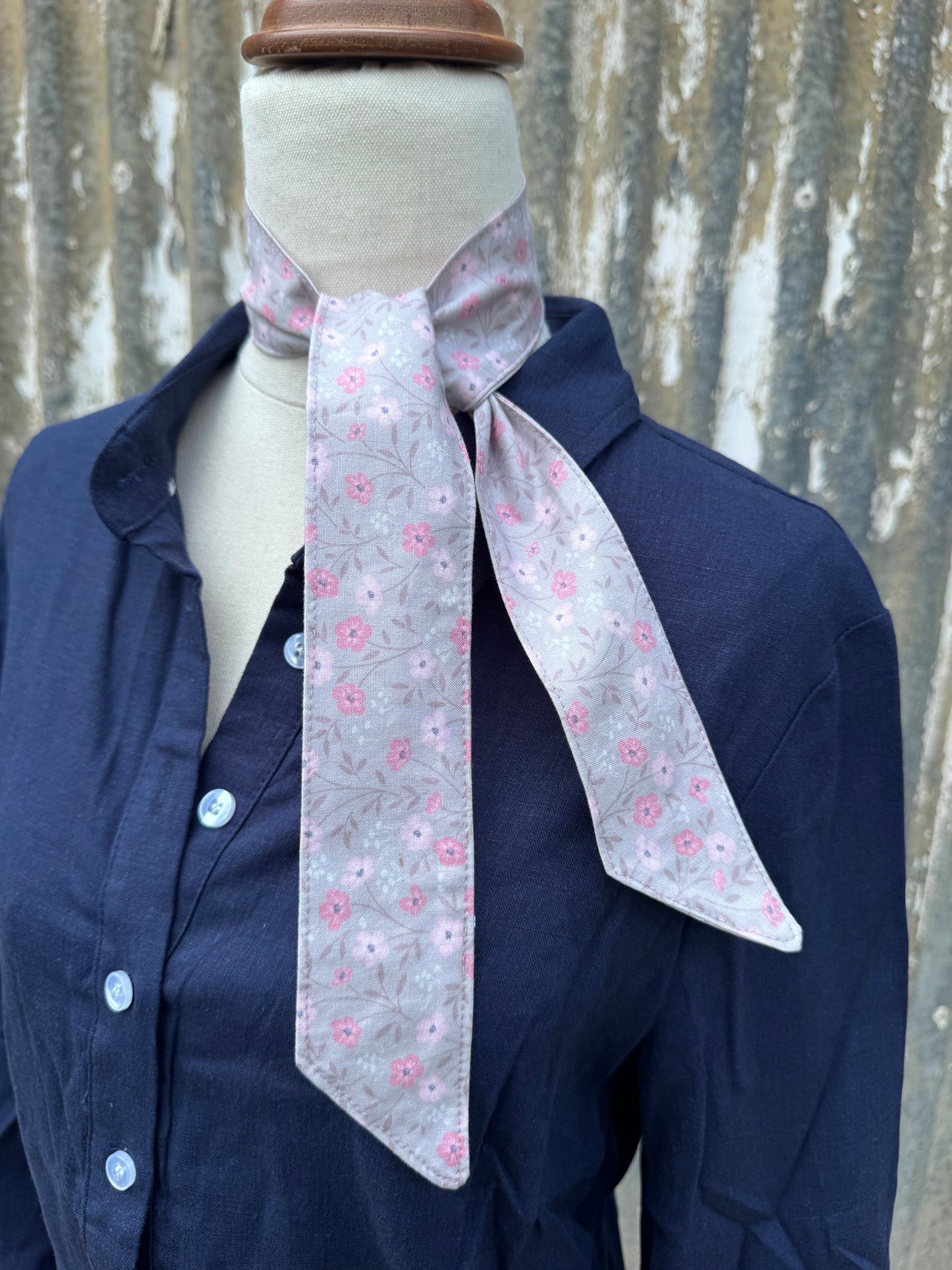 Lilac Floral Necktie
